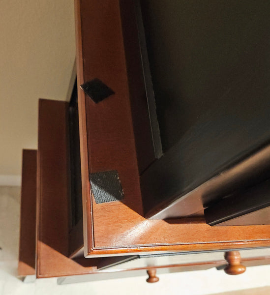 Unique Brown & Black 5 Piece 8 Drawer Dresser (Comes apart)