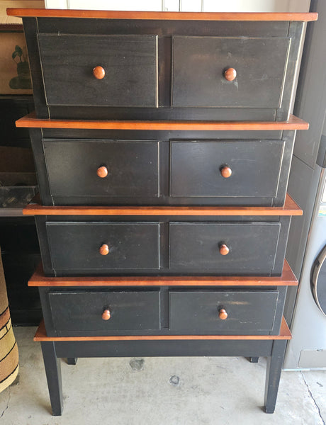 Unique Brown & Black 5 Piece 8 Drawer Dresser (Comes apart)