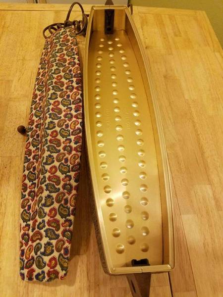 1970's Vintage Paisley Cover SALTON HOTRAY Bread Warmer