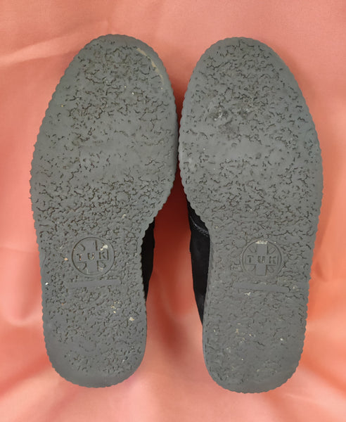 Women's Size 6 Black T.U.K. Suede Lace Up ShoesWomen's Size 6 Black T.U.K. Suede Lace Up Shoes