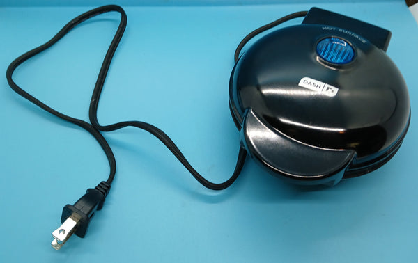 DASH Mini Makers Griddle Waffle Grill Set Compact Dorm Room Cookware Appliances