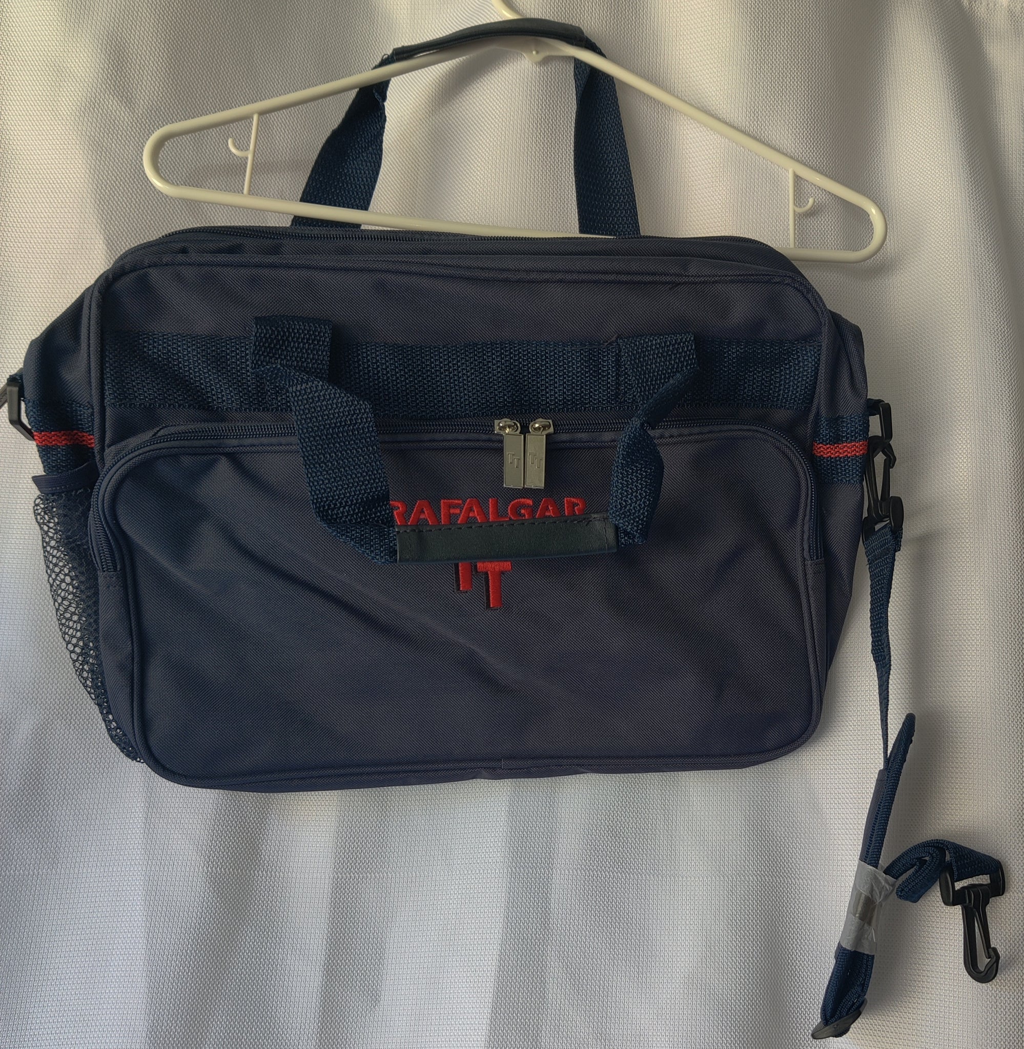 Brand New TRAFALGAR TT Carry On Luggage Bag