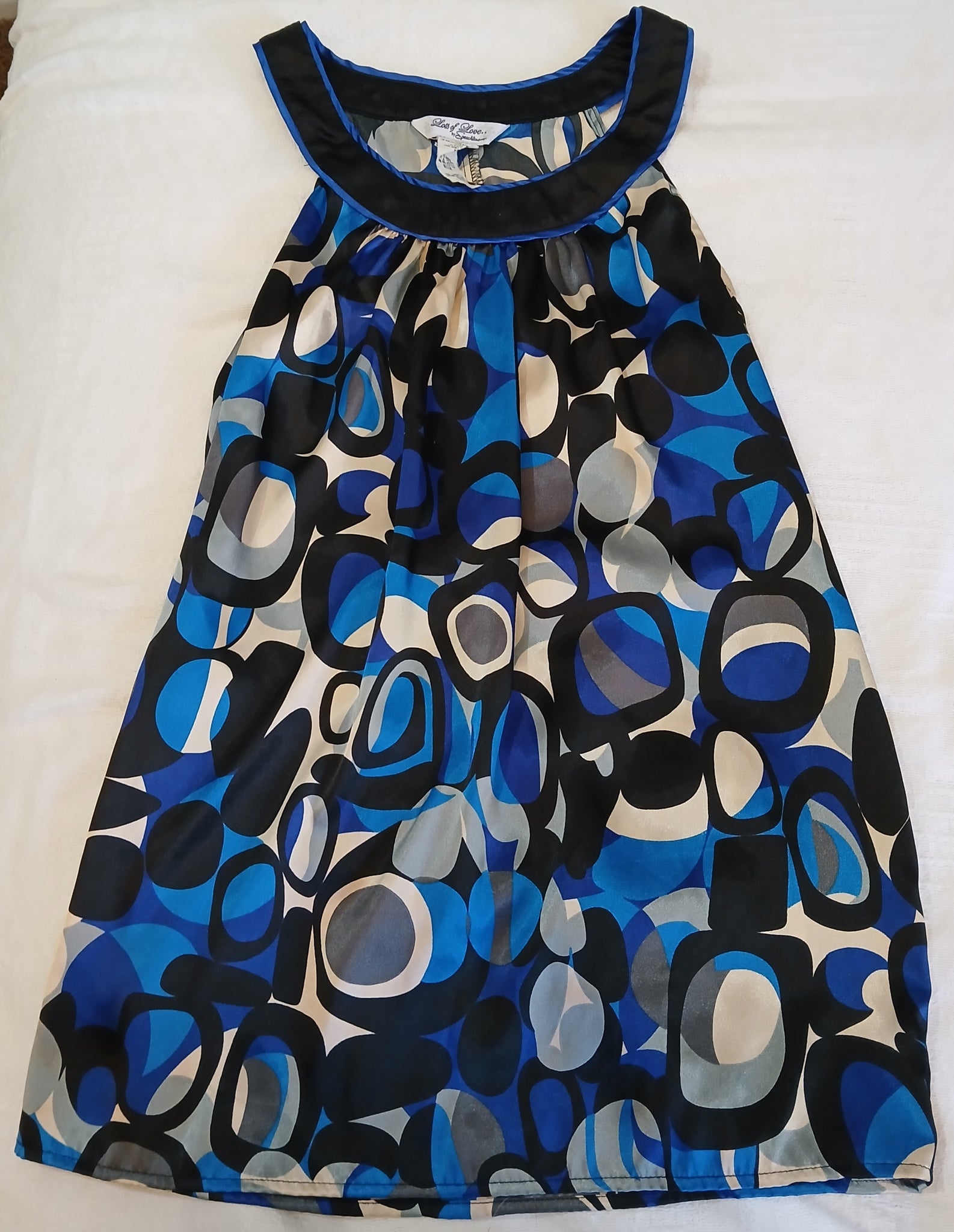 Medium LOTS OF LOVE by SPEECHLESS Blue, Grey, & Black Silky Tank Top