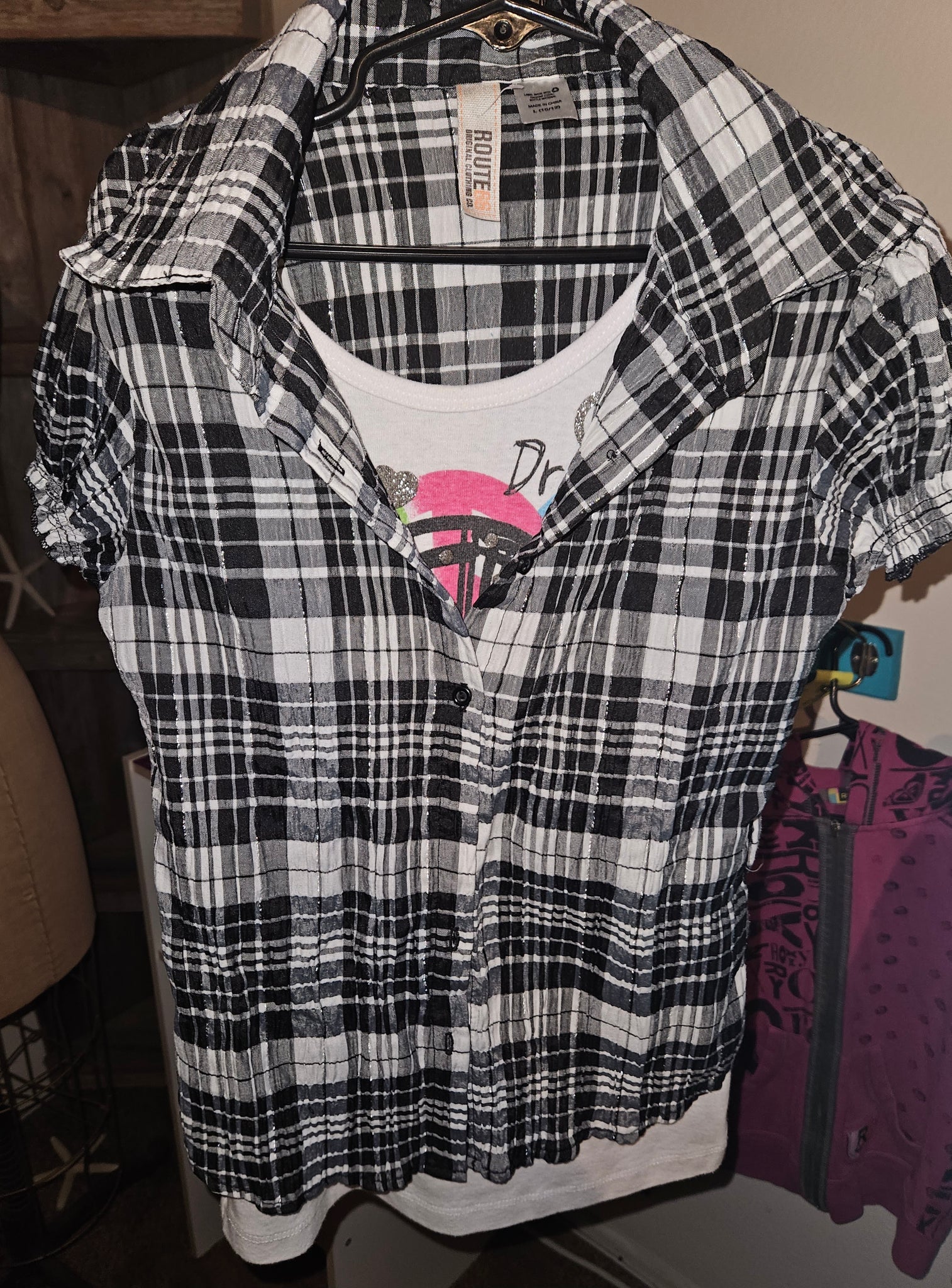 Large Size 10/12 Girls 2-in-1 Plaid & Peace Sign Graphic  Button Front Shirt