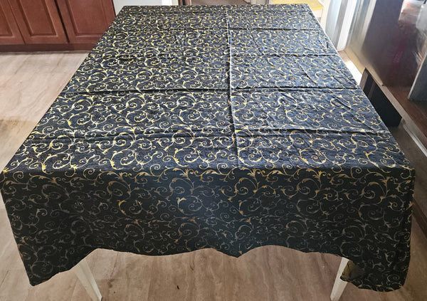 Shimmery 66" x 81" Black & Gold Reversible Tablecloth (READ DETAILS)