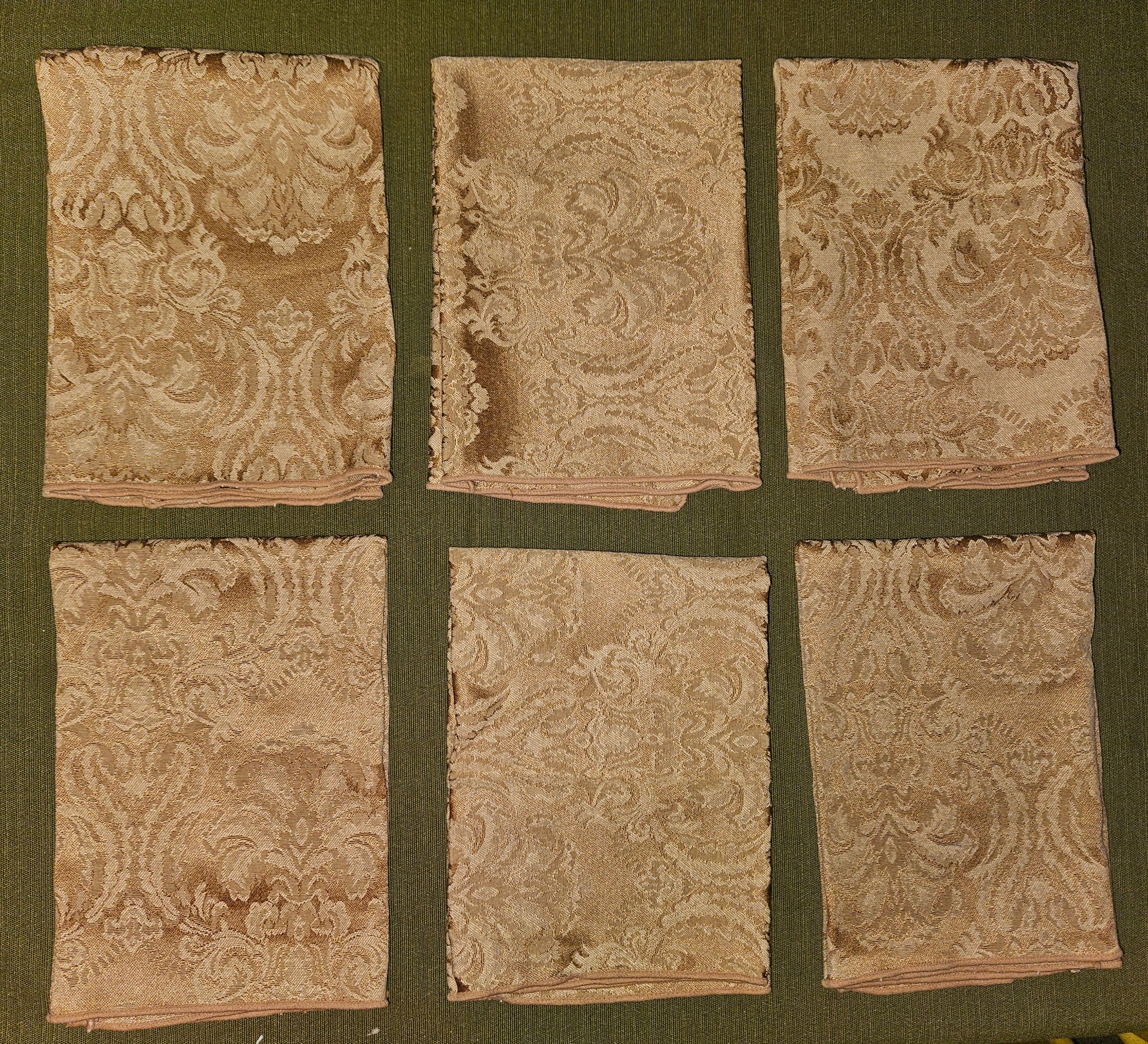 Set of 6 Gold Damask Fabric Dinner Napkins