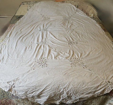 Vintage Oval 67" x 94" Cutwork Embroidery Tablecloth