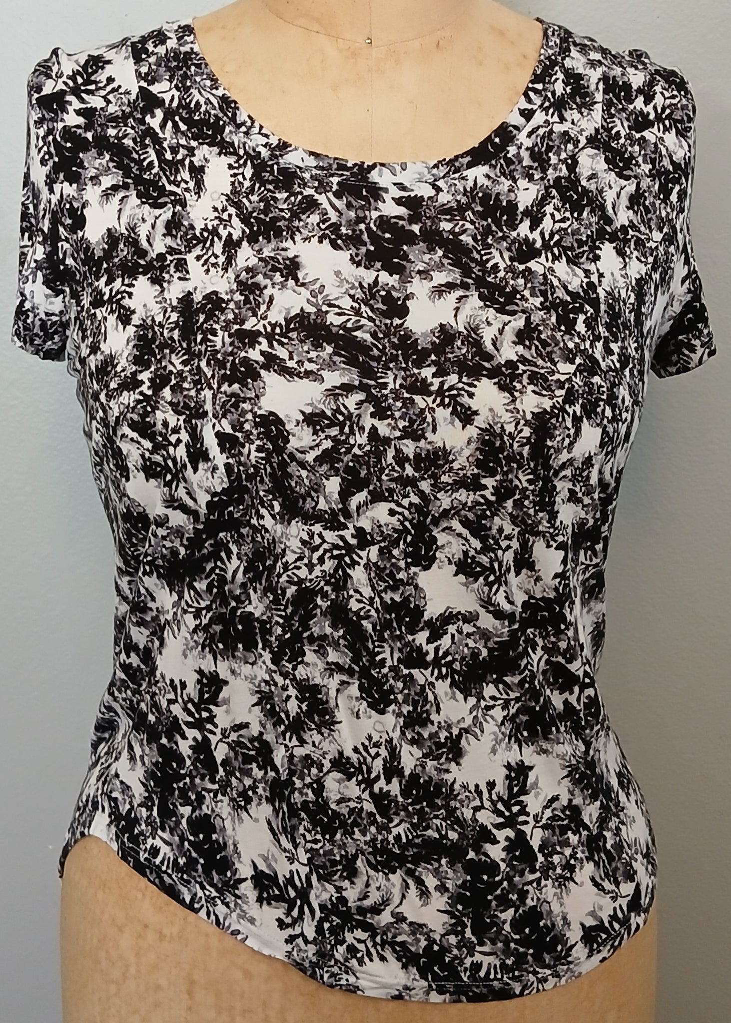 XL SIMPLY VERA Vera Wang Black & White Floral Shirt