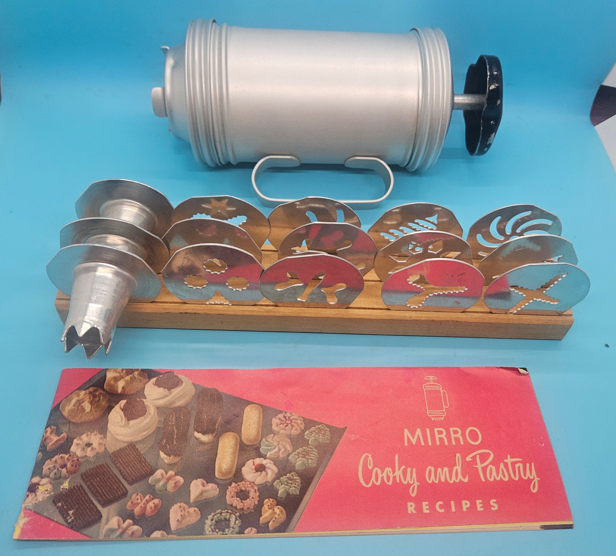 Vintage 1950's Mirro Cooky & Pastry Press  No 358