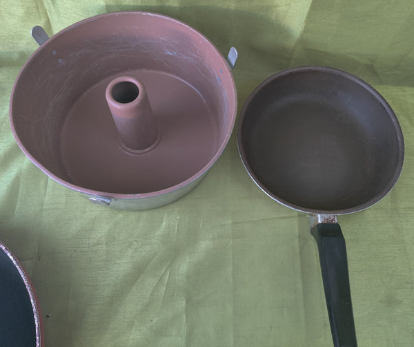 8-Pc Miscellaneous Pots & Pans Cookware