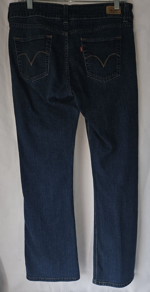 Size 10 / Medium LEVI'S Slender Boot Cut 526 Jeans