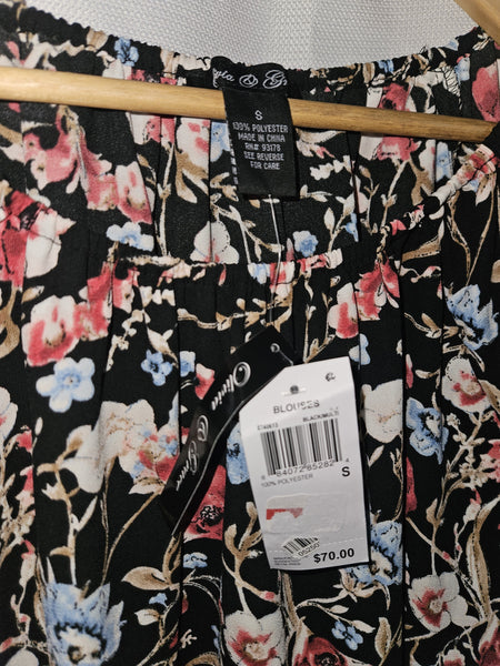 Small Brand New OLIVIA & GRACE Floral Flare Arm Blouse