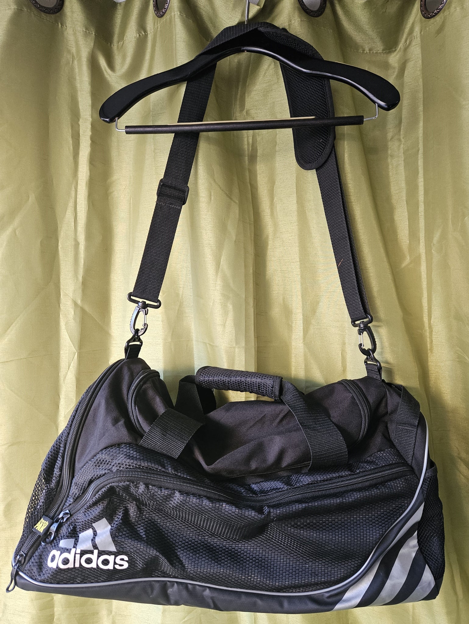 Adidas Black Climaproof Fresh Pak Duffle Bag Gym Travel Duffel w/ Mesh – The DARRling Garage Adidas Black Climaproof Fresh Pak Duffle Bag Gym Travel Duffel w/ Mesh – The DARRling Garage