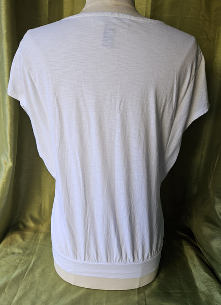 Small KAREN SCOTT White w/ Gold Embroidery V-Neck Shirt