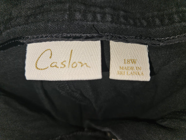 18W CASLON Black Capri Jeans
