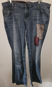 Size 20 PREMIUM L.E.I. Quilted Blue Jeans