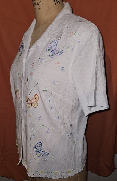 16W ALFRED DUNNER White Blouse w/ Embroidered Flowers