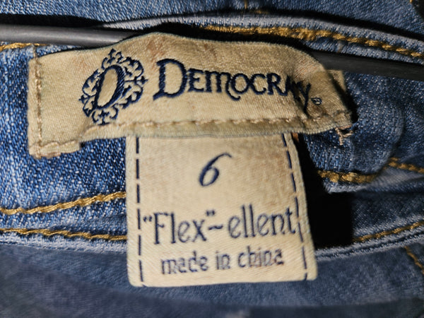 Size 6 DEMOCRACY Light Blue Ripped Jeans w/ Sequence