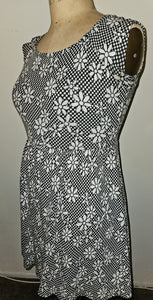 Medium XHILARATION Black & White Floral Dress
