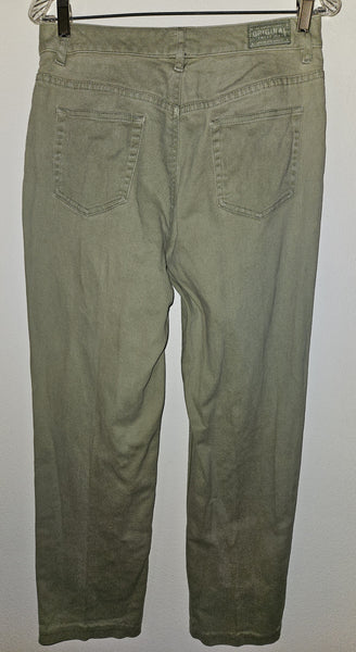 Size 6 LIZ CLAIBORNE Light Olive Straight Leg Fit Jeans