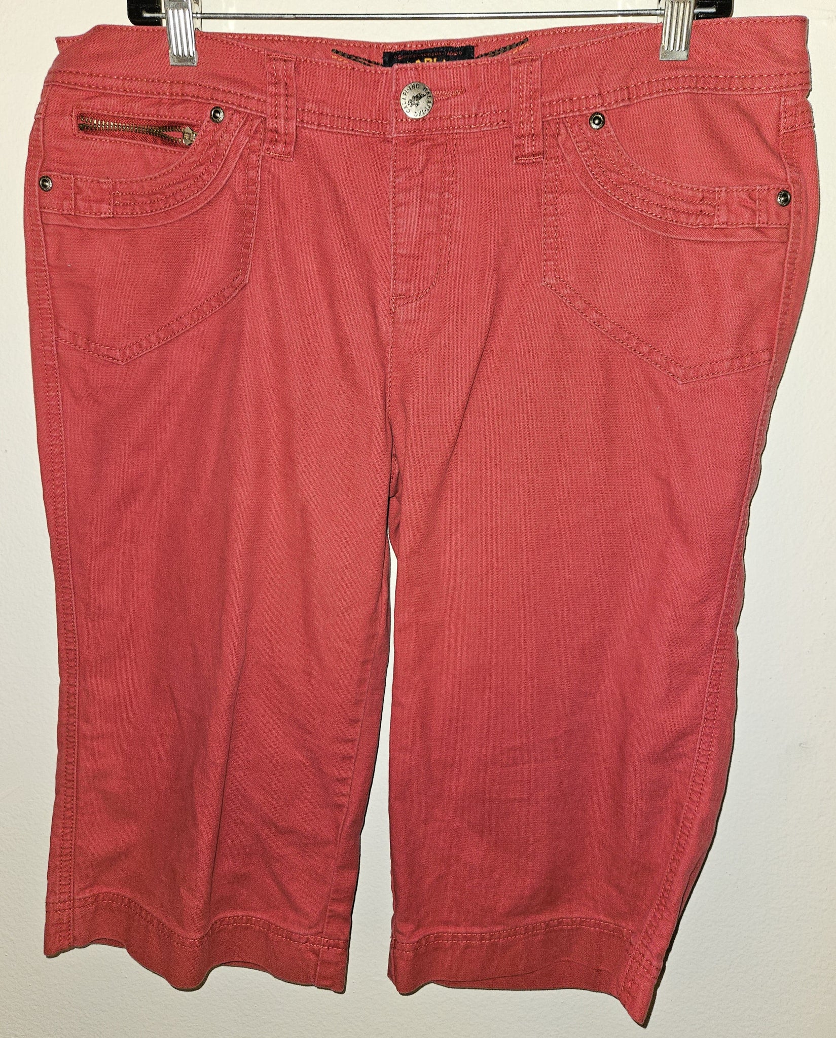 Juniors 13 CALAPING Red Capri Pants