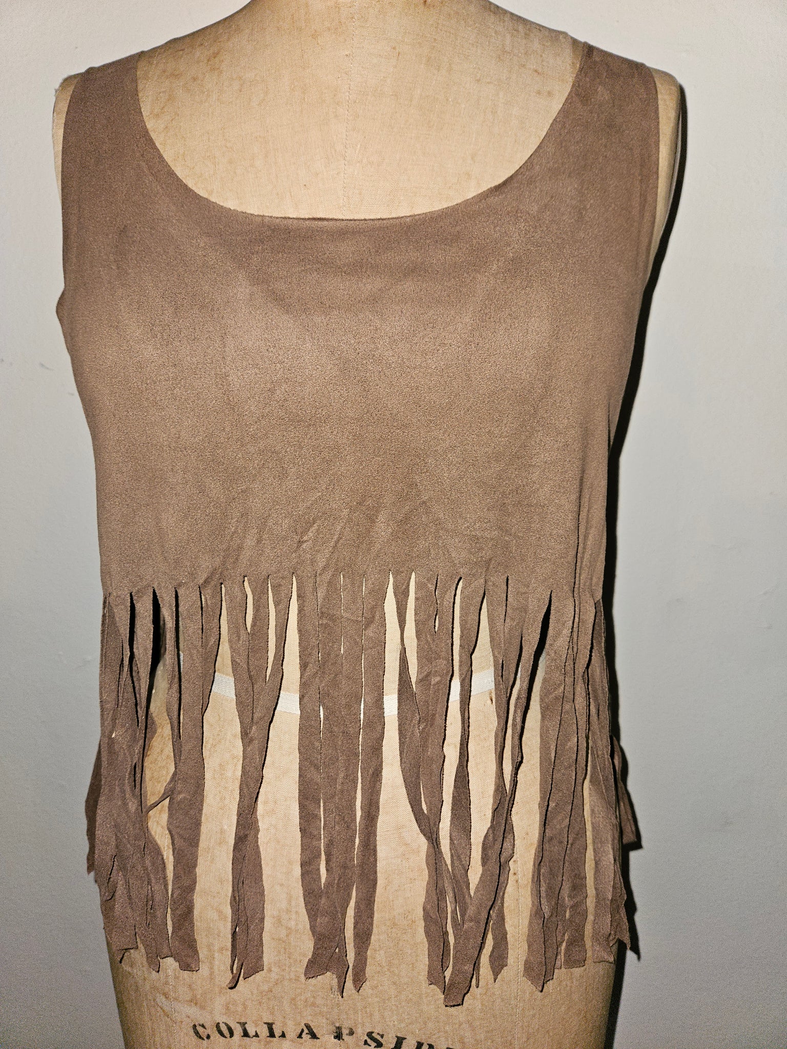 Large TRES BIEN Large Western Fringe Crop Top