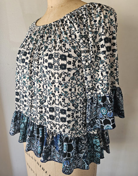 Medium AUW Blue & White Floral Blouse