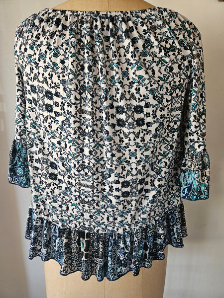 Medium AUW Blue & White Floral Blouse