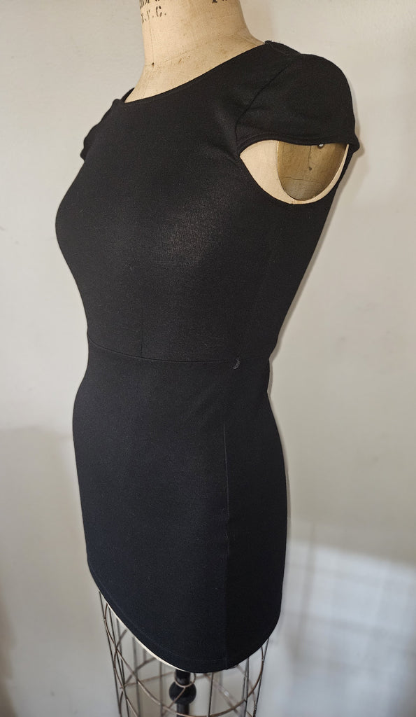 Medium PLANET GOLD Black Mini Dress Medium PLANET GOLD Black Mini Dress