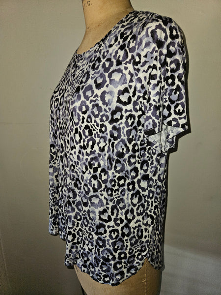 1X Brand New ROSE & OLIVE Animal Print Blouse