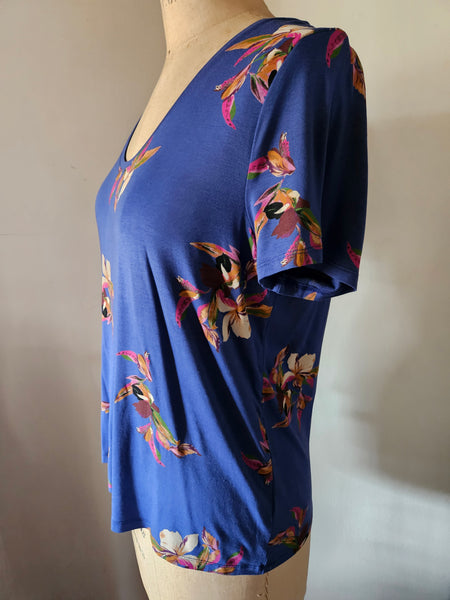 XL Brand New A NEW DAY Blue Floral Blouse