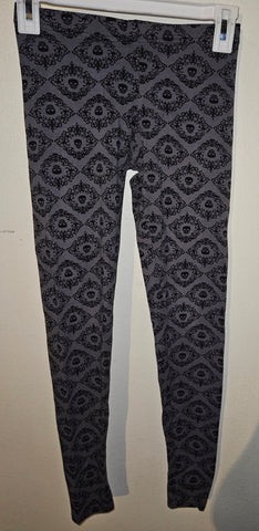 Kids XS COTTON ON Black Skull Leggings