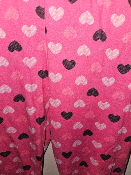 Size 8 UNBRANDED 2-pc Black & White Hearts Kitten / Cat Pajama Set