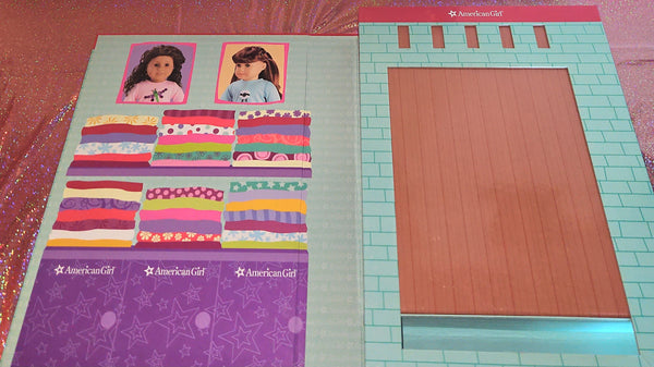 American Girl Doll 2009 Tiny Tees & Accessories Playset & Organizer