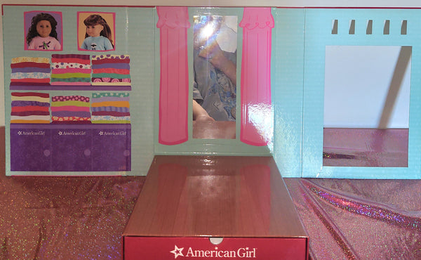 American Girl Doll 2009 Tiny Tees & Accessories Playset & Organizer