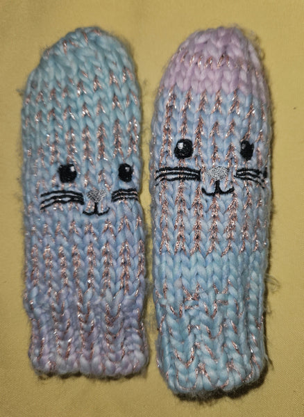 6-12 Mo Infant Kitty Cat Face Sparkle Hand Knitted Booties / Mittens