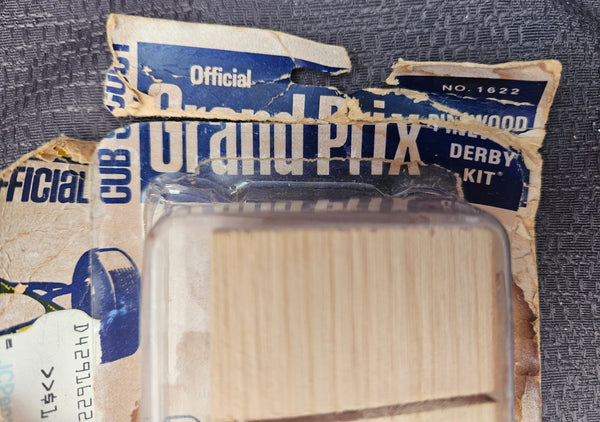 Brand New Official GRAND PRIX Vintge Pinewood Derby Kit # 1622