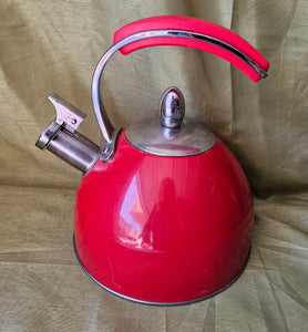 Red Retro Teapot Kettle w/ Rubber Handle