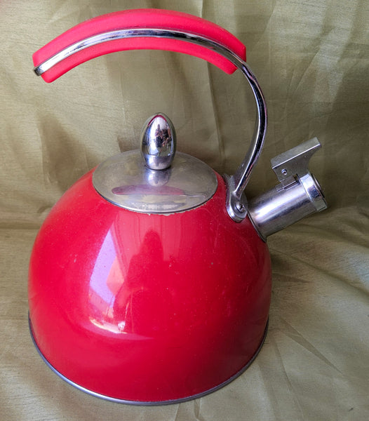 Red Retro Teapot Kettle w/ Rubber Handle