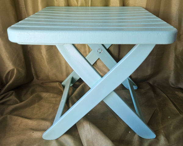 Small Plastic Turquoise Adjustable Table / Plant Stand