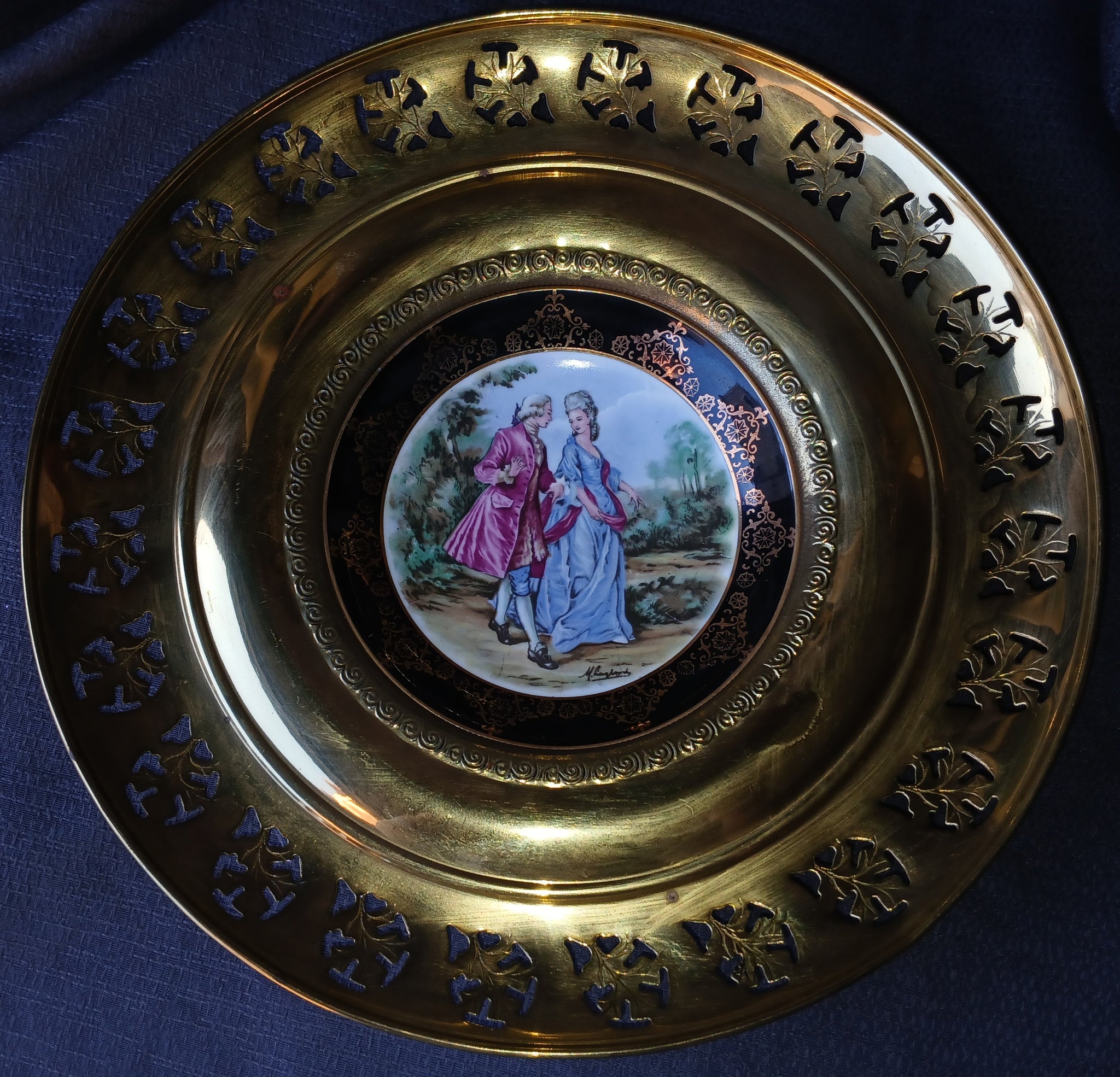 REGENCY Vintage Brass & Bone China Hanging Renaissance Colonial Wall Plate