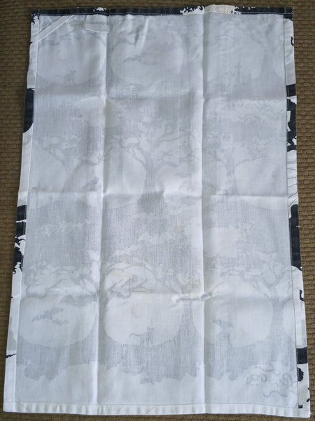 Spooky Halloween Tea Towel (Flaw)