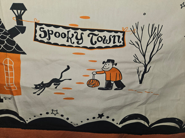 POTTERY BARN KIDS Spooky Town Halloween Tablecloth