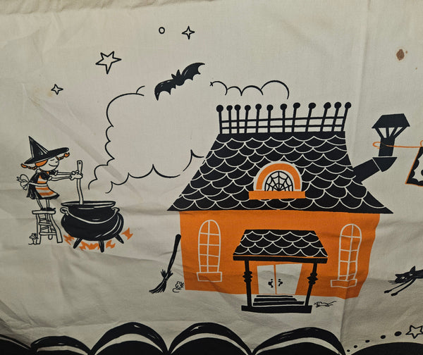 POTTERY BARN KIDS Spooky Town Halloween Tablecloth