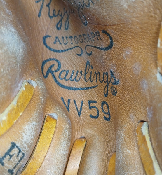 Vintage RAWLINGS Wing Tip LH Reggie Jackson VV59 Baseball Glove & Random Ball (Marks)
