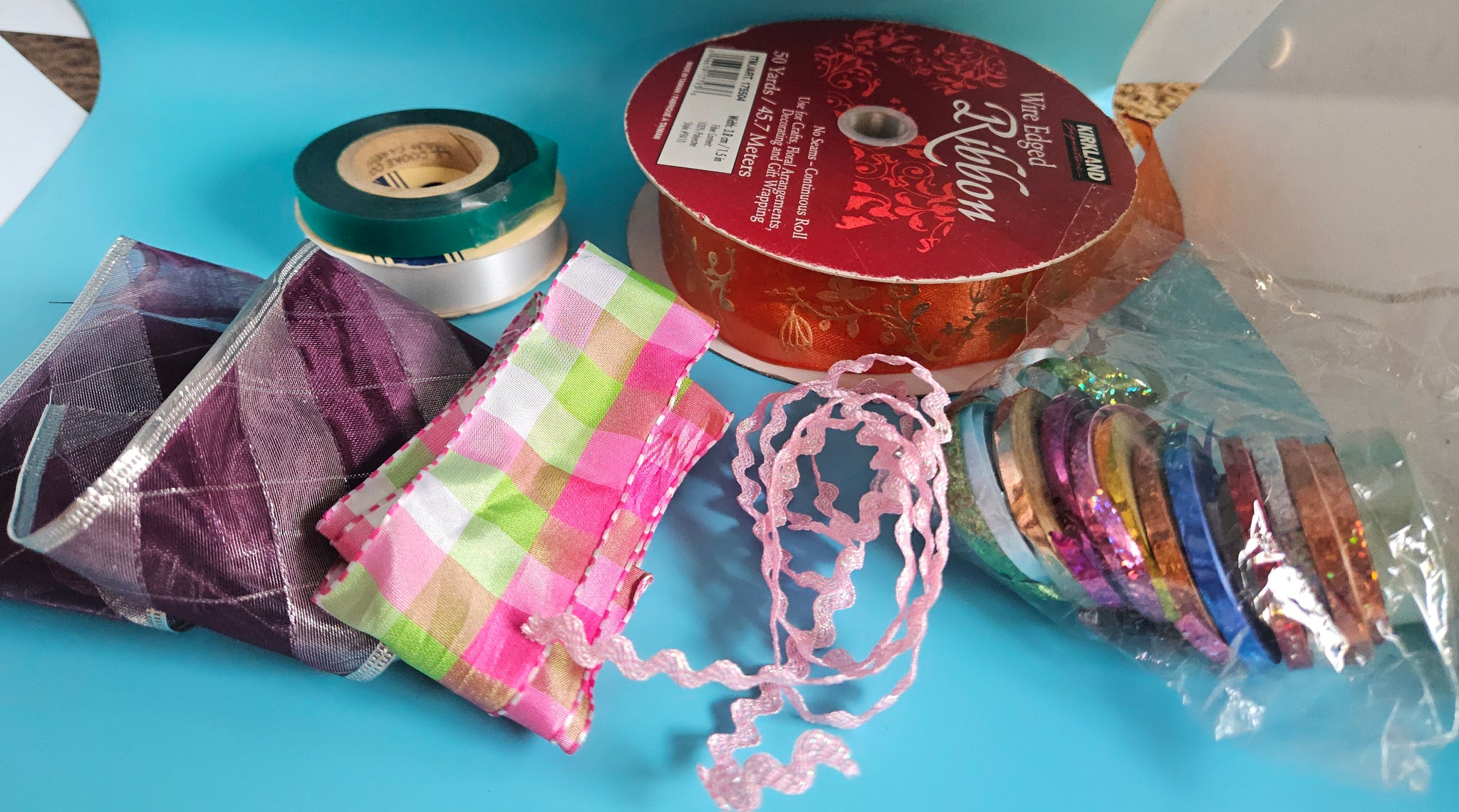 Lot of 18 Pc Misc Ribbon
