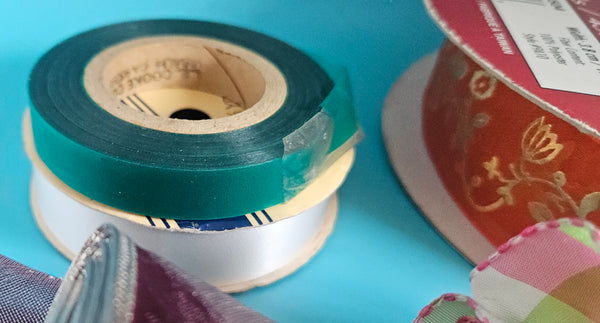 Lot of 18 Pc Misc Ribbon