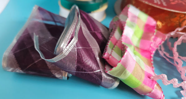 Lot of 18 Pc Misc Ribbon