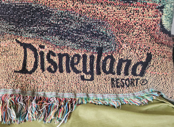 DISNEY RESORT Mickey & Minnie Throw Blanket (Read Details)