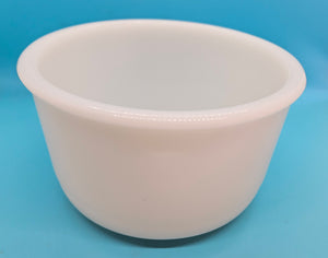 Milk Glass 1.5 Quart Bowl